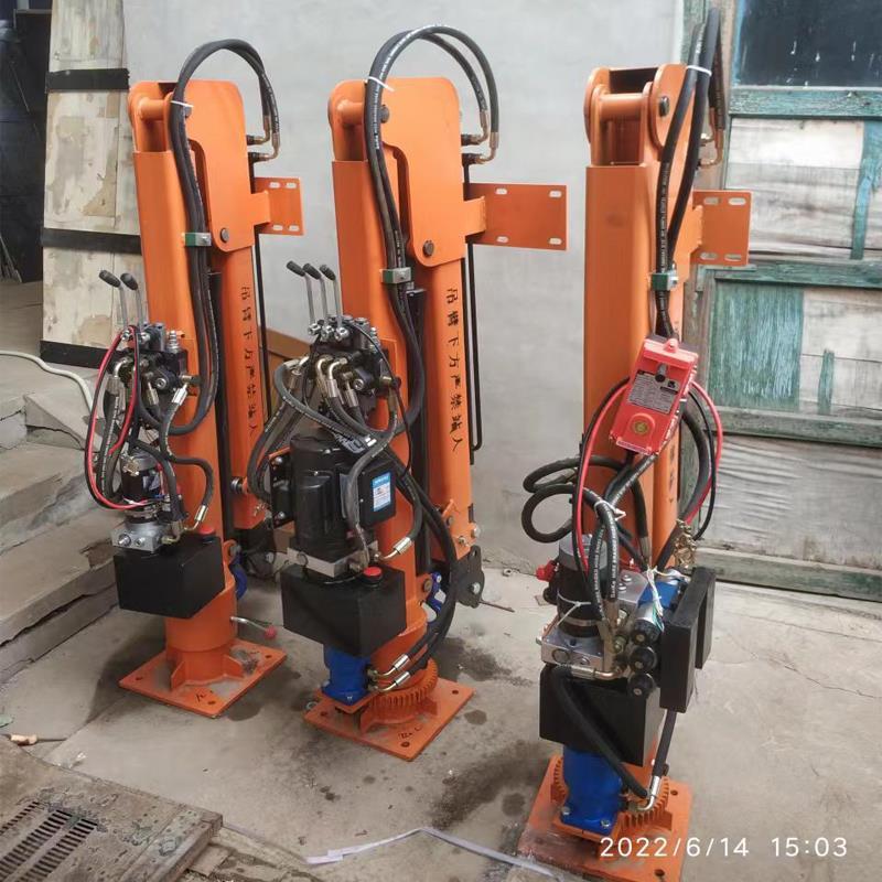 沁源县重汽蓝牌随车吊 3.2吨 国六动力强 液压驱动 农用自卸起重机